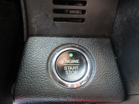 Used 2016 Ford F150 Lariat w/ Equipment Group 502A Luxury AWD/4WD image 39