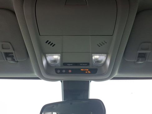 Used 2022 GMC Terrain SLE w/ Driver Convenience Package FWD image 27