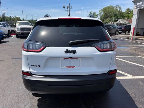 Used 2023 Jeep Cherokee Altitude Lux AWD/4WD image 6