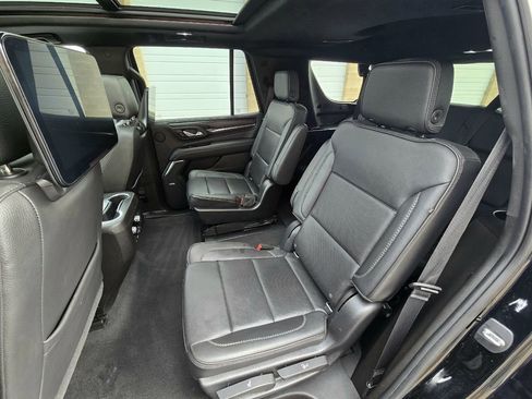 Used 2021 GMC Yukon Denali w/ Denali Premium Package image 36