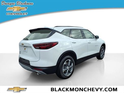 Used 2023 Chevrolet Blazer LT w/ Convenience Package image 3