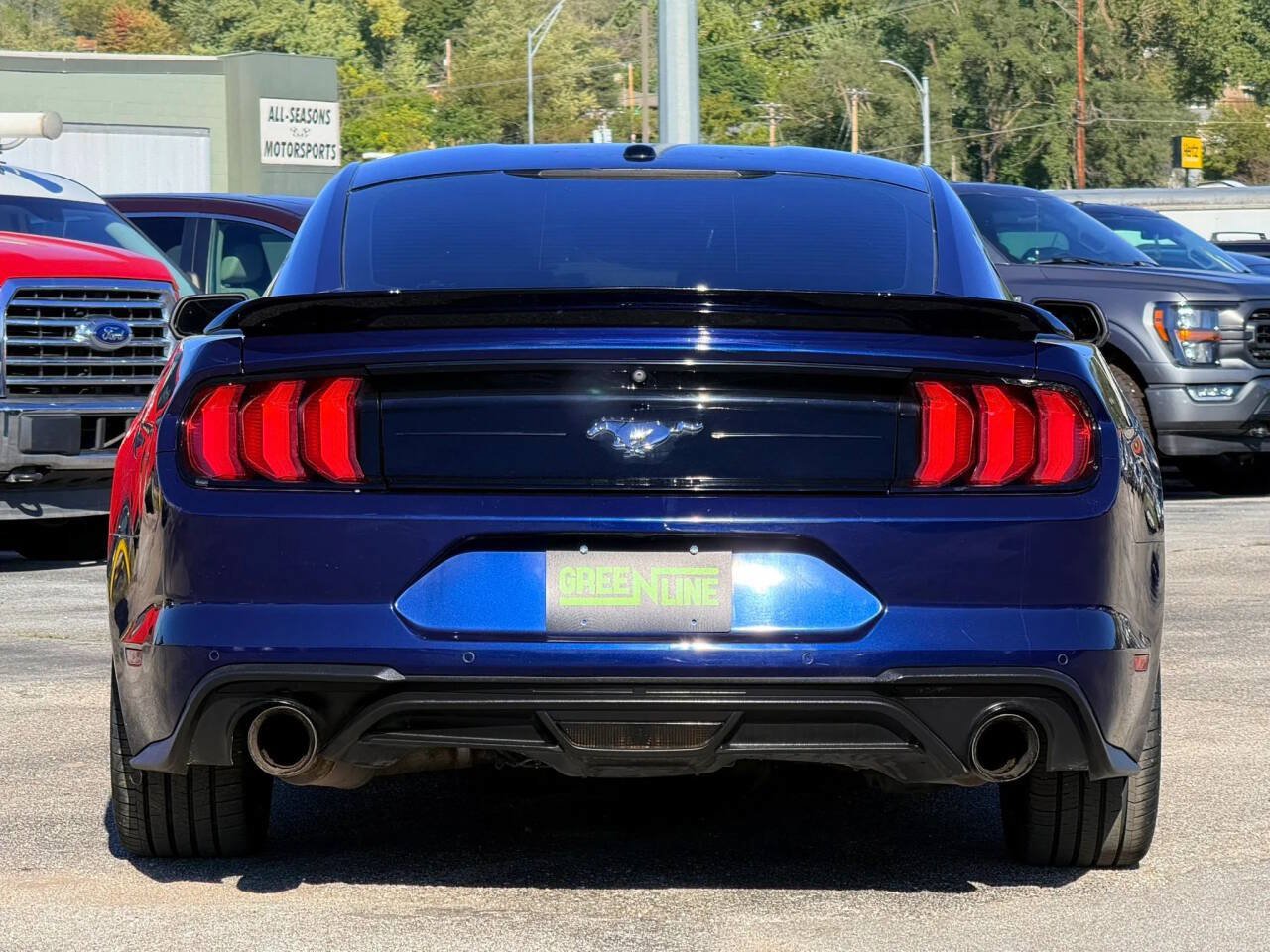 Used 2019 Ford Mustang Premium w/ Ecoboost Performance Package RWD image 4
