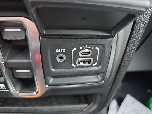 New 2026 Jeep Gladiator Sport image 31