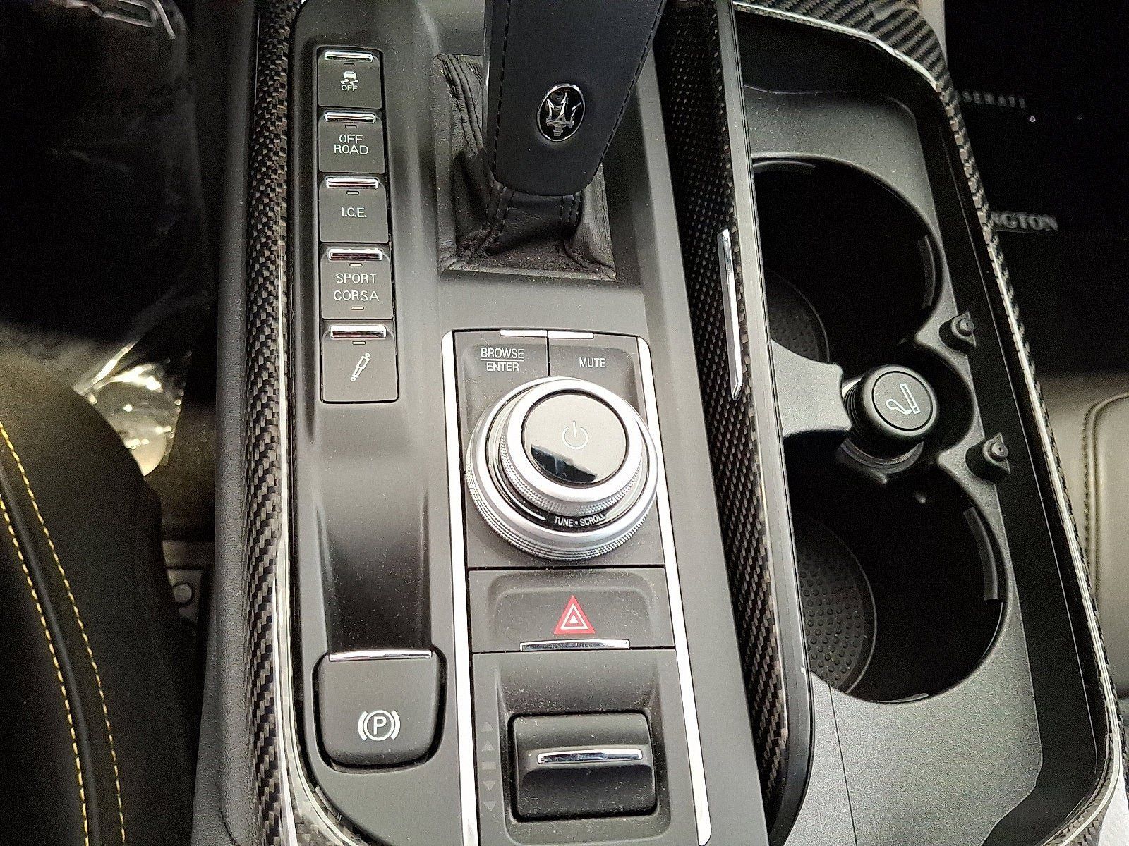 Used 2023 Maserati Levante Trofeo AWD/4WD image 26