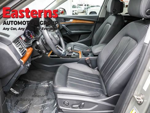 Used 2023 Audi Q5 2.0T Premium w/ Convenience Package image 14