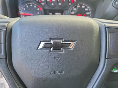 Used 2025 Chevrolet Silverado 2500 Custom w/ Custom Convenience Package image 28