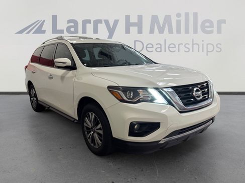 Used 2020 Nissan Pathfinder SL image 7