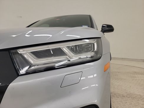 Used 2020 Audi SQ5 Premium Plus w/ Premium Plus Package AWD/4WD image 9