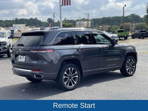 Certified 2022 Jeep Grand Cherokee Overland AWD/4WD image 8