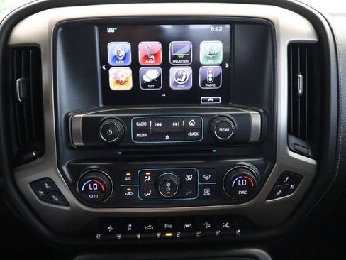 Used 2018 GMC Sierra 1500 Denali w/ Denali Ultimate Package AWD/4WD image 22