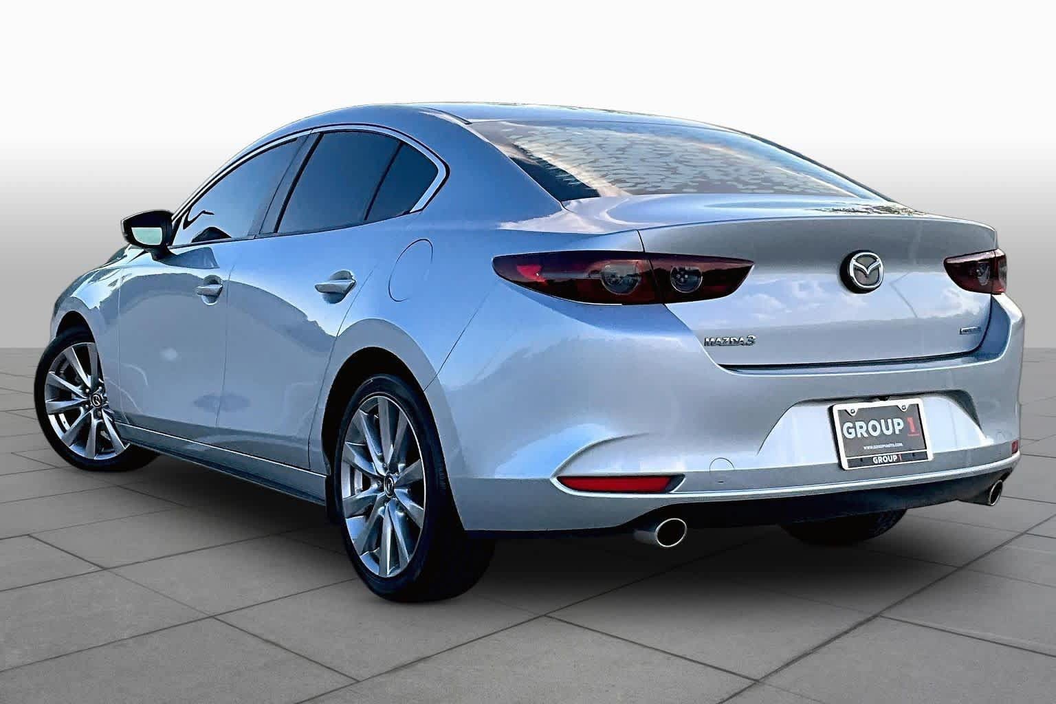 Used 2019 MAZDA MAZDA3 Sedan w/ Select Package FWD image 12