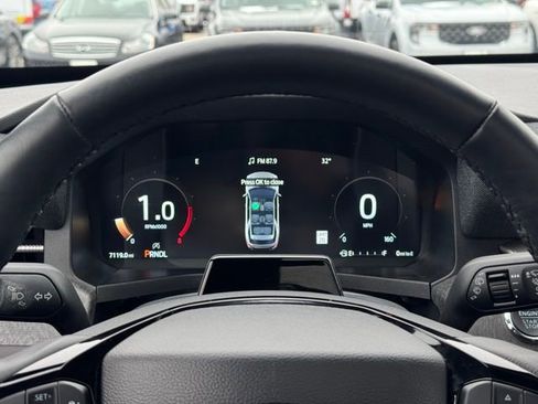 Certified 2025 Ford Explorer Platinum w/ Ultimate Package image 29