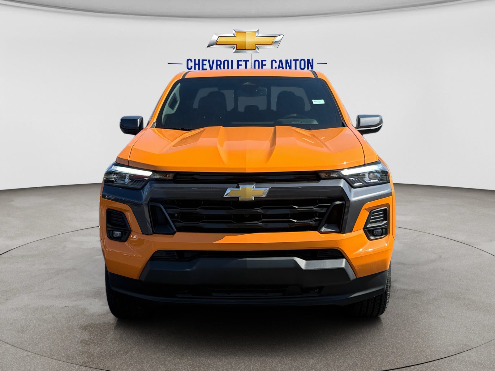 Used 2026 Chevrolet Colorado LT w/ LT Convenience Package AWD/4WD image 2