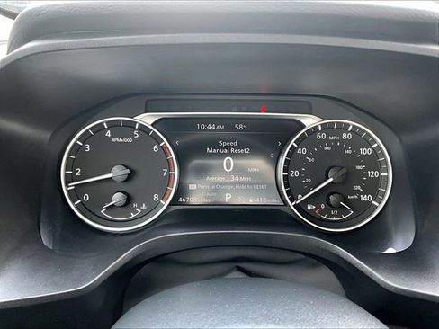 Used 2024 Nissan Rogue SV image 25