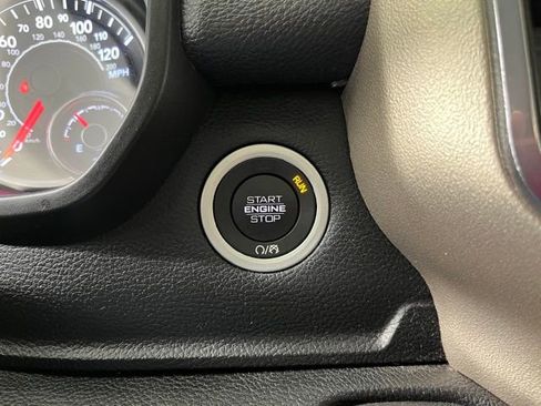 Used 2019 RAM 1500 Laramie AWD/4WD image 24