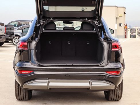 New 2027 Audi Q6 e-tron Premium AWD/4WD image 36