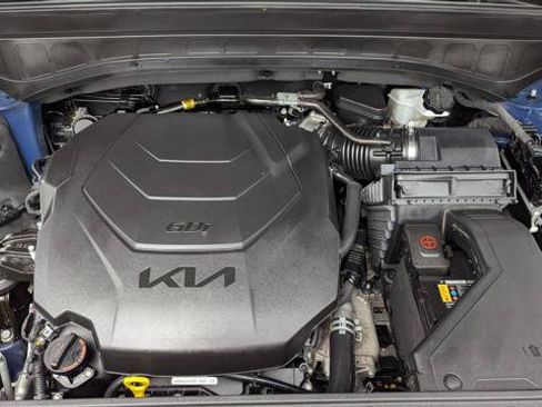 Used 2025 Kia Telluride S FWD image 29