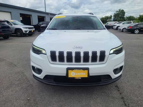 Used 2022 Jeep Cherokee Latitude Lux w/ Mopar Interior Package AWD/4WD image 3