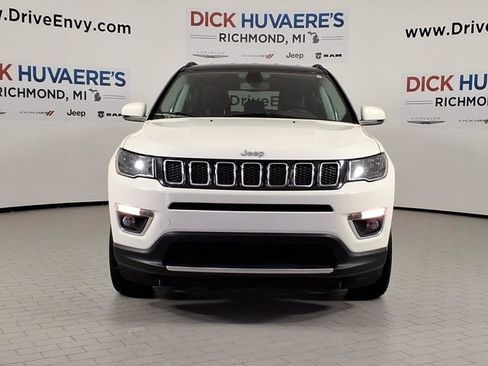 Used 2019 Jeep Compass Limited AWD/4WD image 2