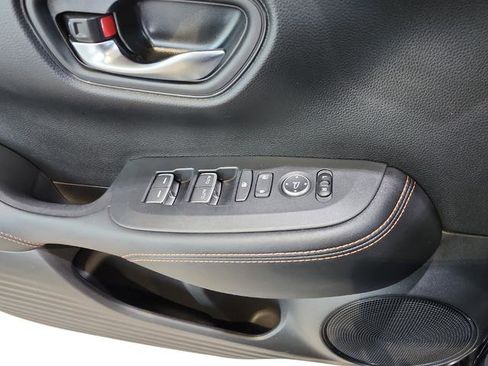 Used 2024 Honda HR-V Sport image 18