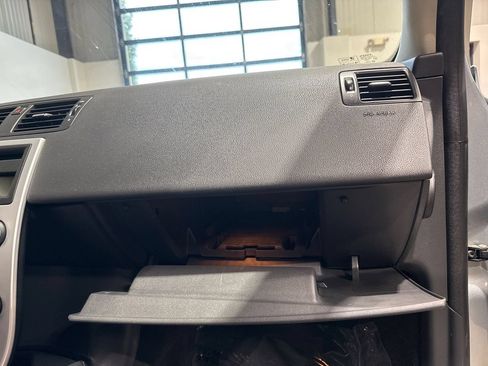 Used 2013 Volvo C30 FWD image 70