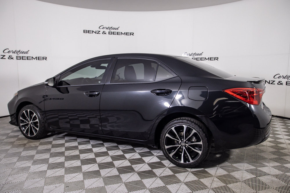 Used 2017 Toyota Corolla SE w/ Carpet Mat Package (TMS) FWD image 11