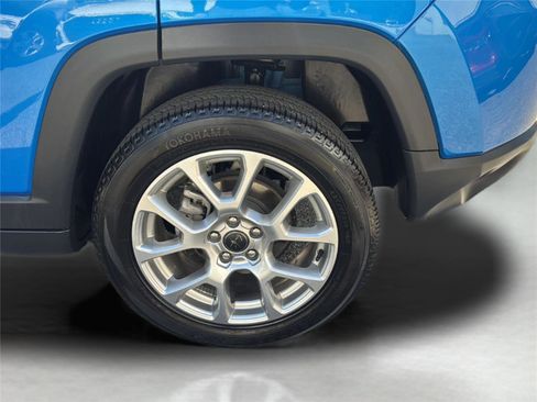 Used 2025 Jeep Compass Limited AWD/4WD image 22