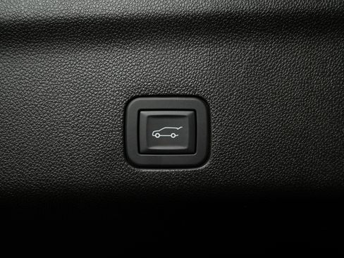 Used 2026 GMC Yukon XL AT4 Ultimate image 15