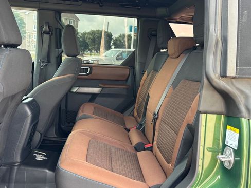 Used 2023 Ford Bronco Outer Banks AWD/4WD image 14