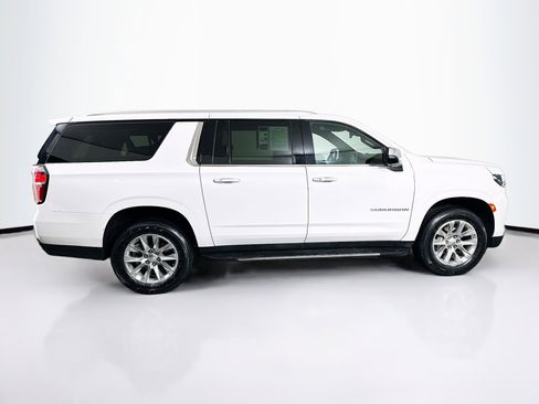 Used 2023 Chevrolet Suburban Premier image 10