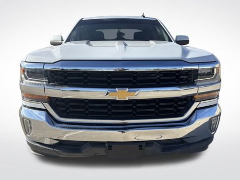 Used 2018 Chevrolet Silverado 1500 LT w/ All Star Edition image 3