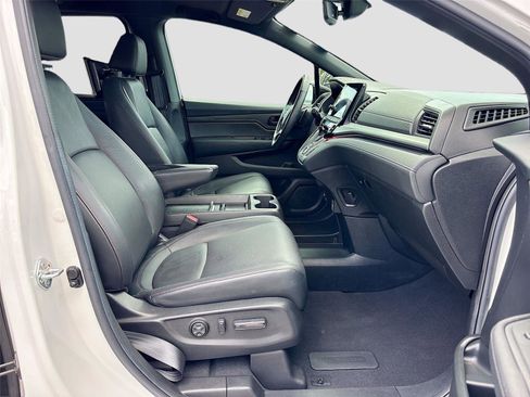 Used 2024 Honda Odyssey Sport image 34