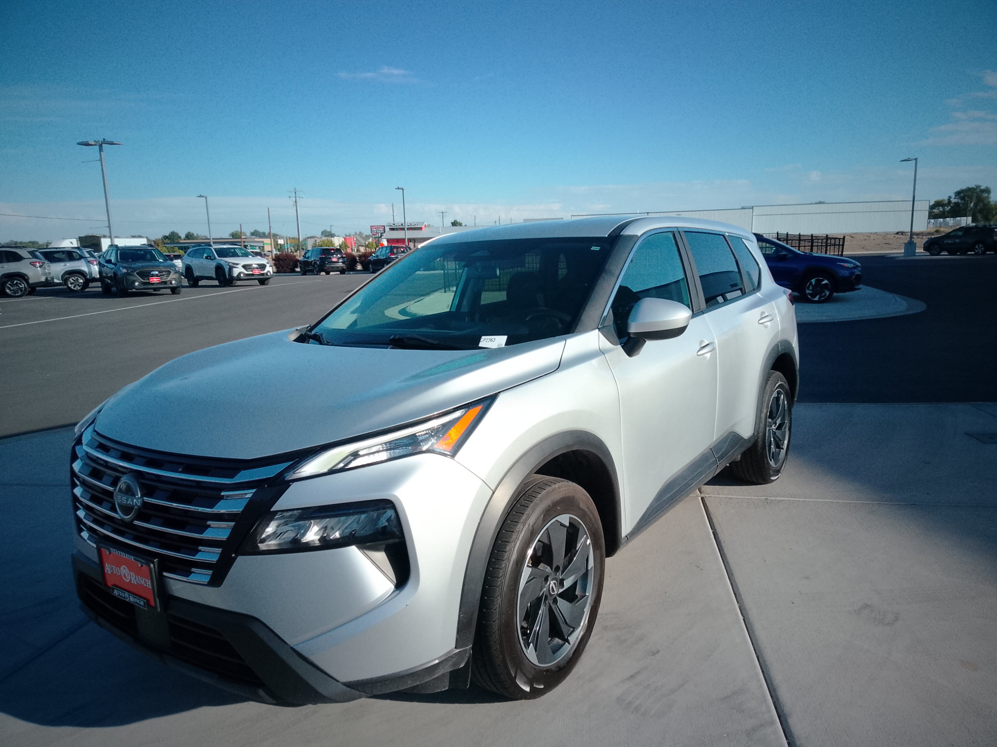 Used 2024 Nissan Rogue SV AWD/4WD image 6