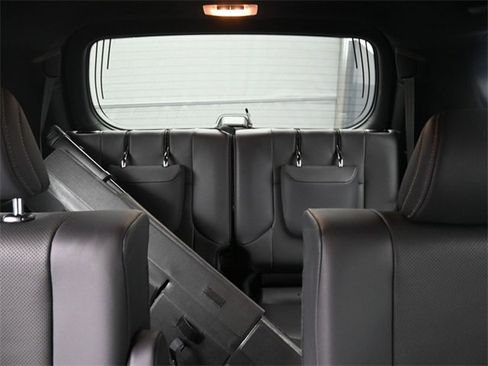 Used 2021 Lexus GX 460 Premium image 12