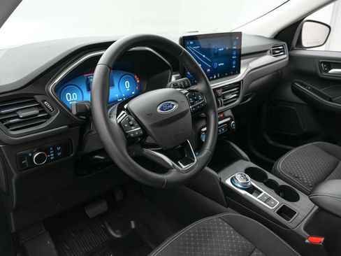 Certified 2023 Ford Escape Active AWD/4WD image 13