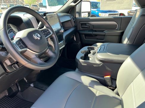 New 2026 RAM 2500 Tradesman AWD/4WD image 11