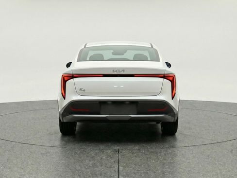 Used 2025 Kia K4 LXS image 7