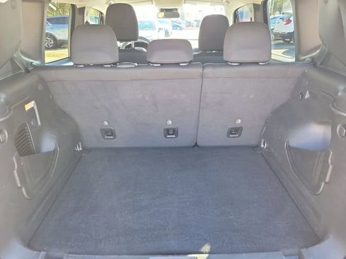 Used 2023 Jeep Renegade Latitude image 9