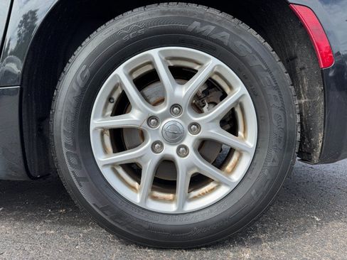 Used 2017 Chrysler Pacifica Touring FWD image 13