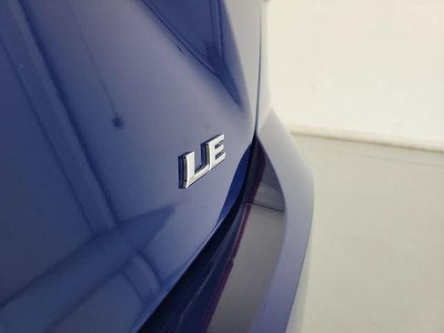 Used 2025 Toyota Camry LE w/ Convenience Package FWD image 8
