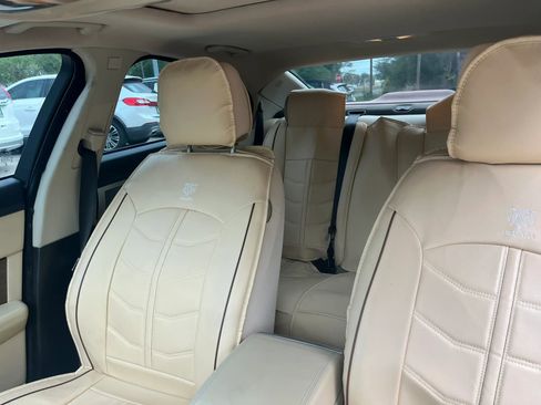 Used 2015 Jaguar XF Premium RWD image 13
