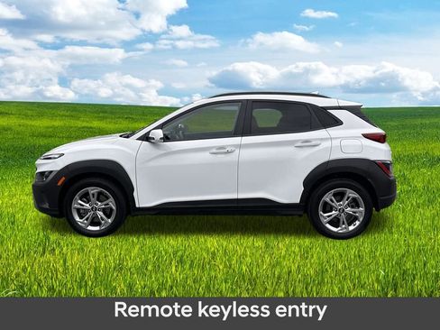 Used 2023 Hyundai Kona SEL image 3