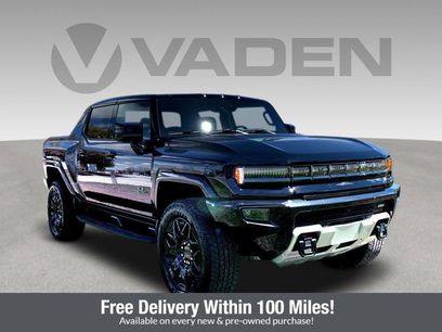 New 2025 GMC Hummer EV 3X w/ LPO, Dark Essentials Package