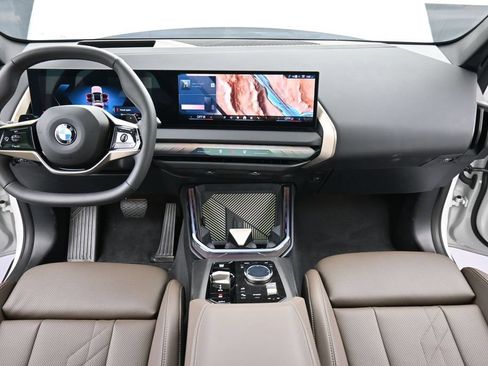 Used 2025 BMW X3 xDrive30i w/ Premium Package AWD/4WD image 12