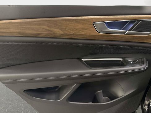 New 2026 Volkswagen Atlas SE image 11