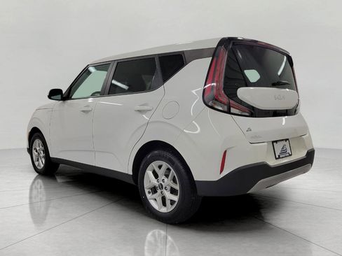 Used 2024 Kia Soul LX w/ Option Group 015 image 21