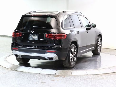 Certified 2025 Mercedes-Benz GLB 250 4MATIC image 15