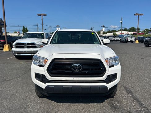 Used 2023 Toyota Tacoma SR AWD/4WD image 2