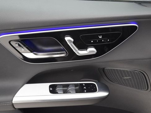 Certified 2026 Mercedes-Benz GLC 300 image 21