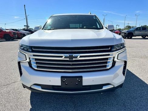 Used 2024 Chevrolet Tahoe High Country AWD/4WD image 9